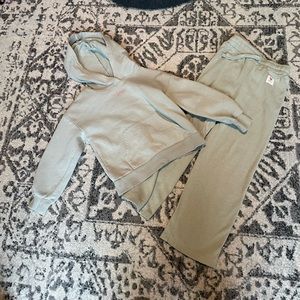 H&M girls sweatshirt hoodie pant set, size 6x